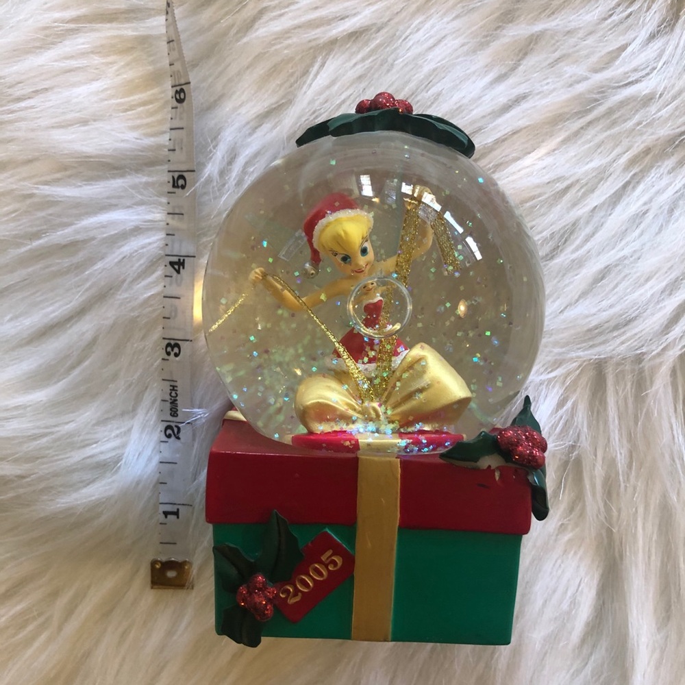 Vintage 2005 Tinker Bell Christmas Snow Globe